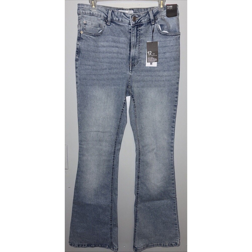 Pants Denim Co Women’s Mid Rise Size 12 Flare Bottoms . Light Wash Jeans NWT.